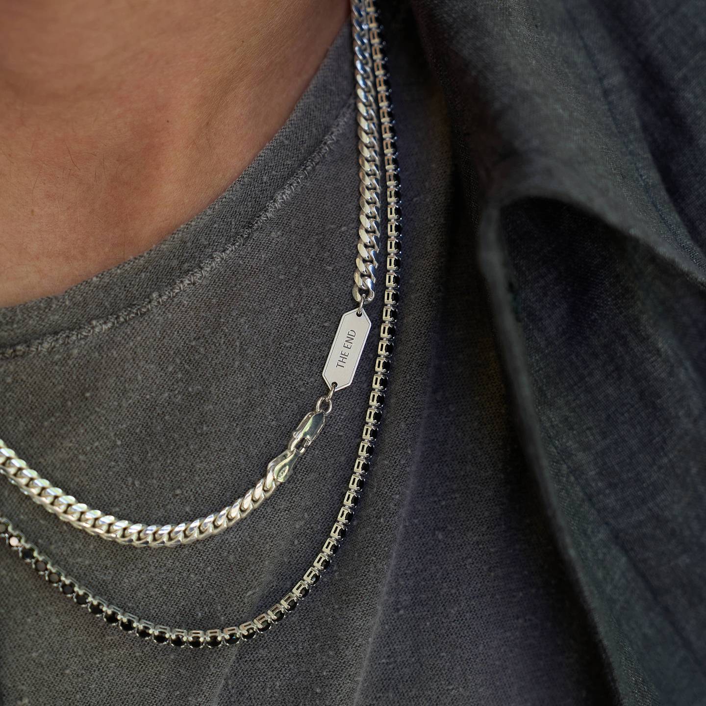 Necklace on the Nack