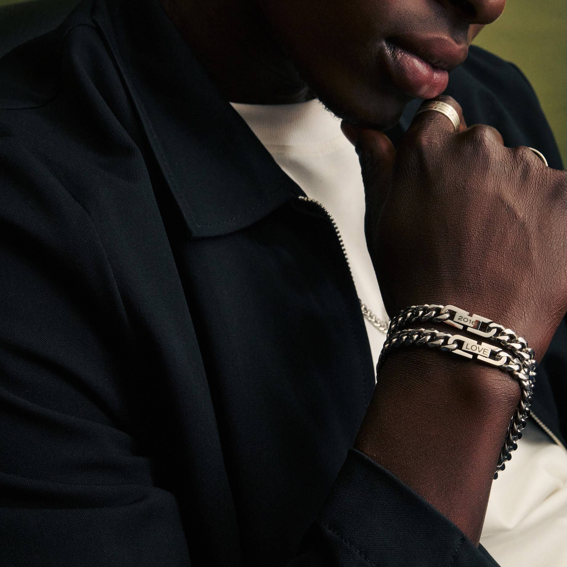 8MM CUBAN CHAIN BRACELET WITH ENGRAVABLE CLASP-3 8MM CUBAN CHAIN BRACELET WITH ENGRAVABLE CLASP-3 product photo